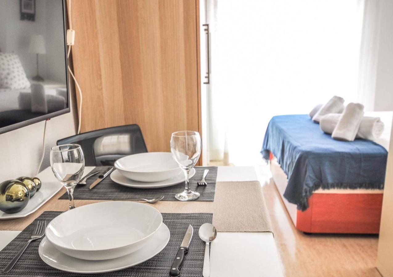 Holidays2Malaga Refino Studio High Speed Wifi Apartamento Exterior foto